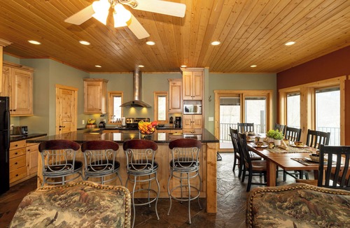 Helper Cabin | Cabin Mountain Retreat