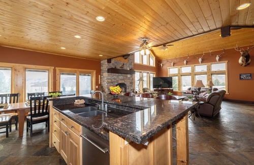 Helper Cabin | Cabin Mountain Retreat