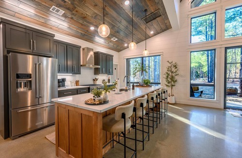 Hochatown Apartment | Cabin - Near Black Mountain