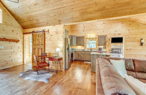 Mineral Bluff Cabin | Cabin Near Blue Ridge w/Fire Pit & Large Deck