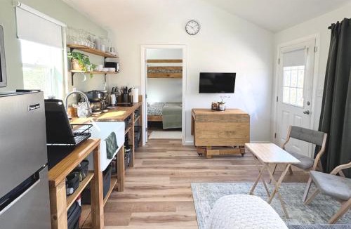Rochelle House | Cabin Near Brownwood With Grill, Firepit & Work Desk