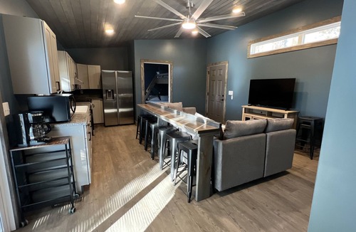 Mount Juliet Cabin | Cabin Near Nashville - Sleeps 9!