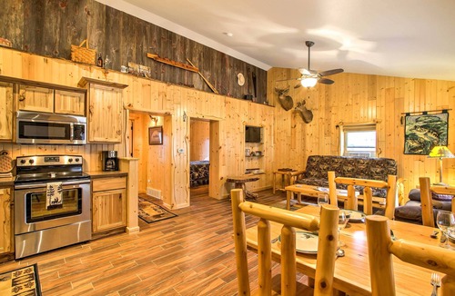 Ferryville Cabin | Cabin Near River - Treehouse Masters Stayed Here!