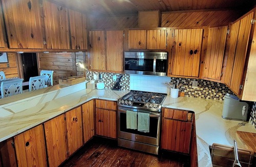 Lancaster Cabin | Cabin Near The Lake with Amazing Sunset Views!
