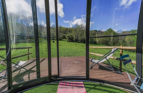 Montoulieu Cabin | Cabin 'Nuit Insolite En Dôme Vitré' with Mountain View, Private Terrace and Shared Garden