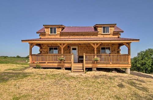 Blanchardville House | Cabin on 35-Acre Farm in Blanchardville w/Trails!