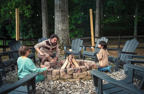 McDonough Cabin | Cabin on 35 acres w/private lake for fishing, fenced yard, hot tub, pool table