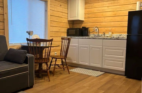 Houston Cabin | Cabin on a Farm