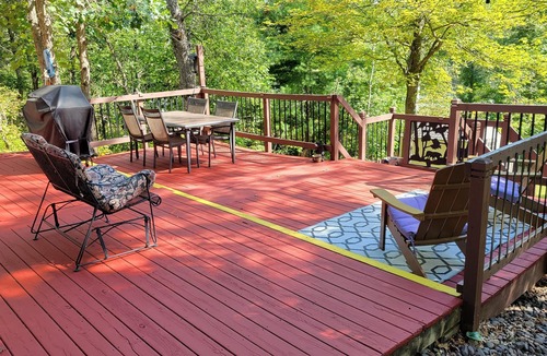 Markville Cabin | Cabin on a private lake near ATV trails