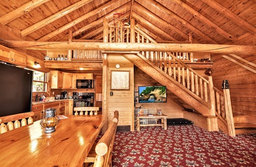 Au Train Cabin | Cabin on AuTrain River a few blocks from Lk Superior, 10 mi from Munising