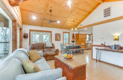 Rogers House | Cabin on Beaver Lake w/Views & Furnished Deck!
