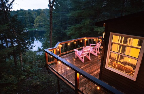 Minden Hills Cabin | Cabin on Lake Davis | Haliburton| Minden Hills | Kawartha Lakes | Hot Tub