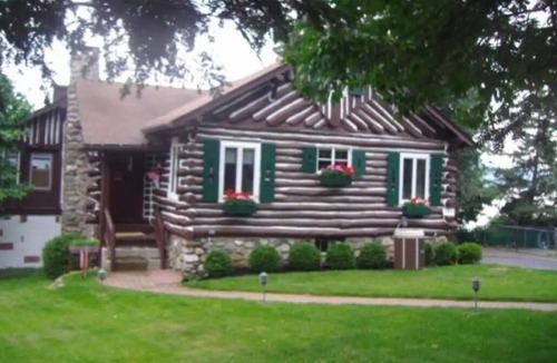 Lake Mohawk Cabin | Cabin on Lake Mohawk- Lakefront Property