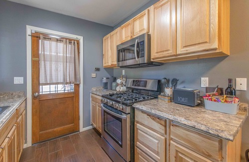 Woodlands Cabin | Cabin on Sixth - Warm and Modern