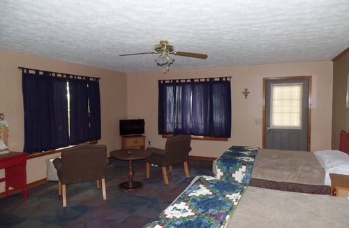 Golconda Cabin | Cabin on the Bluffs of the Ohio