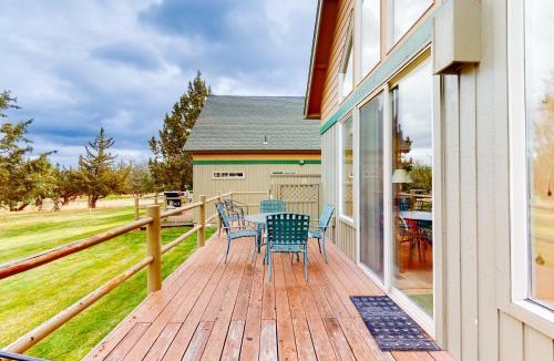 Redmond Ski Chalet | Cabin on the Green