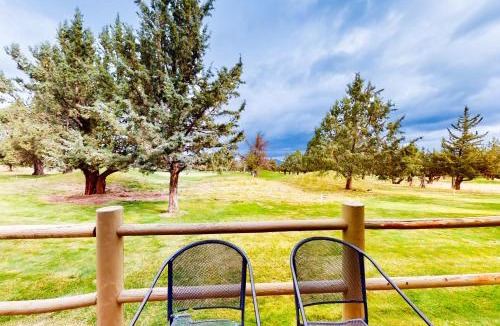 Redmond Ski Chalet | Cabin on the Green