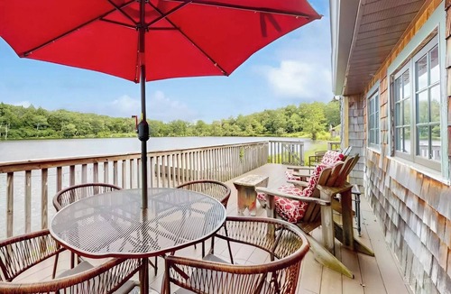 Poyntelle Cabin | Cabin on the Lake Deck, Dock & Woods