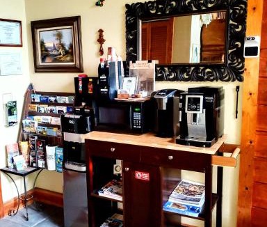 Lake Helen Bed & Breakfast | Cabin On The Lake