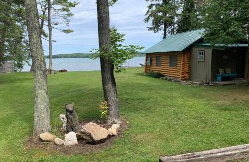 Williamsburg House | Cabin on the Lake