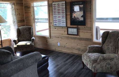 Great Falls Cabin | Cabin on the Sun River