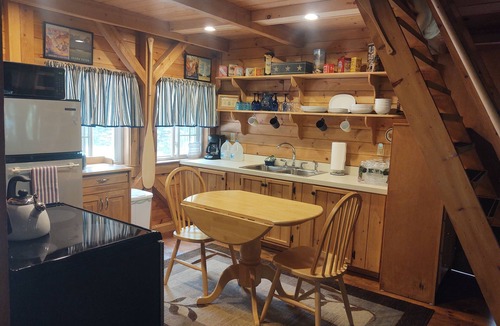 Chester Cabin | Cabin on the water!