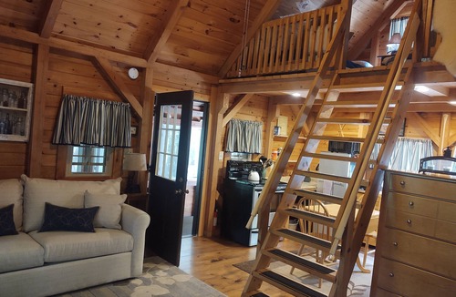 Chester Cabin | Cabin on the water!