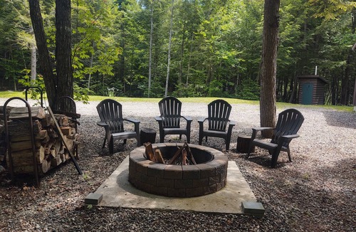 Chester Cabin | Cabin on the water!