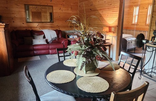 Noel Cabin | Cabin on the Water!