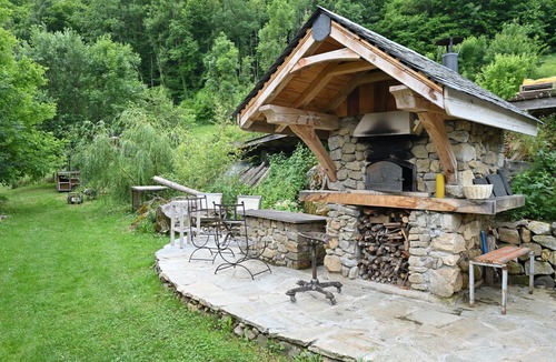 Arrien-en-Bethmale Cabin | Cabin "Petit Bouddha" with Mountain Views, Pool, and Private Terrace