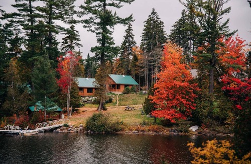 Monson House | Cabin, Queen Bed, 2 Bunks, Shared Bathroom