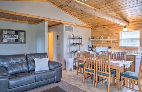 Shell Knob Cabin | Cabin Retreat on Table Rock Lake w/Fire Pit!