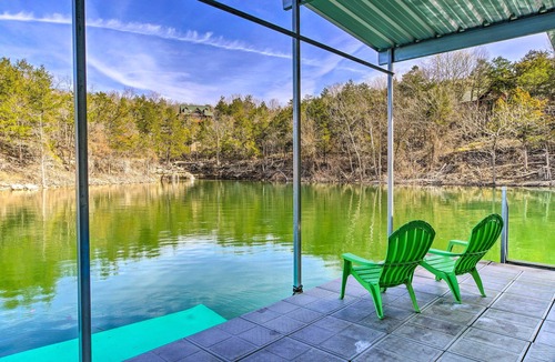 Shell Knob Cabin | Cabin Retreat on Table Rock Lake w/Fire Pit!