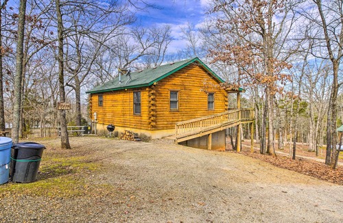 Shell Knob Cottage | Cabin Retreat on Table Rock Lake w/Fire Pit!