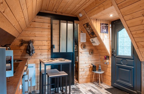 Granges-Aumontzey House | Cabin 'The Squirrel' with Private Terrace