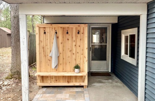Rapid City Cabin | Cabin @ Torch with Lake Access, Kayaks & Outdoor Shower!