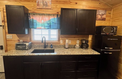 Paige Cabin | Cabin Unit 1 of 6 in amazing Paige with AC, WiFi