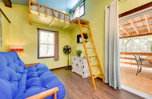 Supply Cabin | Cabin w/Deck & Fire Pit: 2 Mi to Holden Beach!