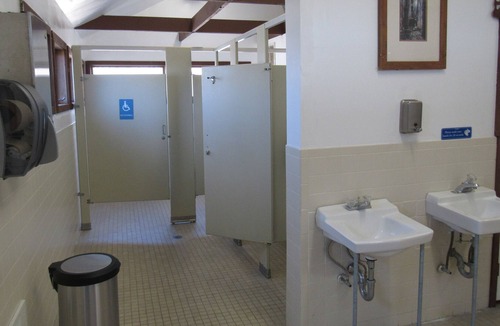 Wading River Cabin | Cabin with access to LI Sound