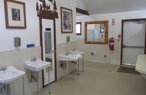 Wading River Cabin | Cabin with access to LI Sound