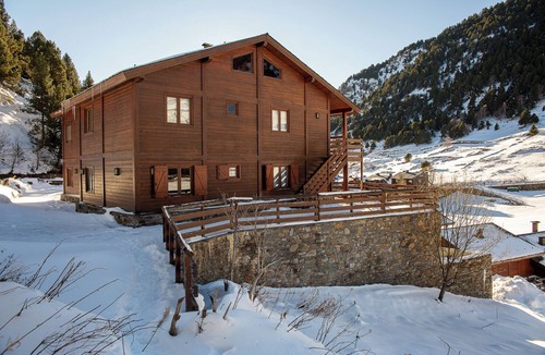Incles Apartment | Cabin with dream view I Near Grandvalira