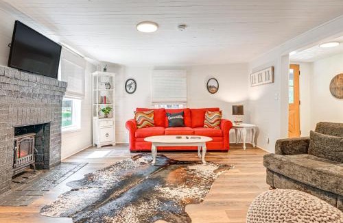 Carrollton House | Cabin with Fire Pit - 7 Mi to Downtown Carrollton!
