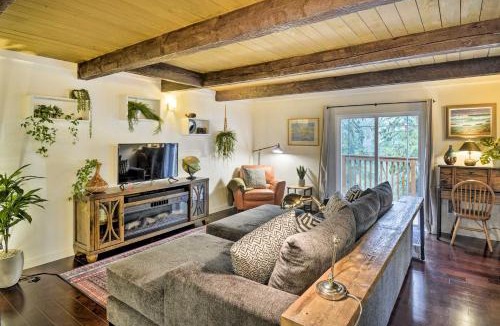 Shelton House | Cabin with Hot Tub, 25 Mi to Olympic Natl Park