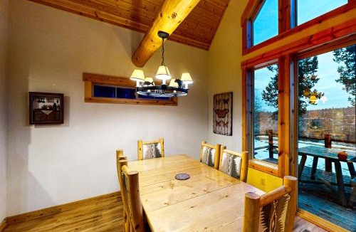 Klamath Falls House | Cabin with Mountain Views and Shared Pool and Hot Tub