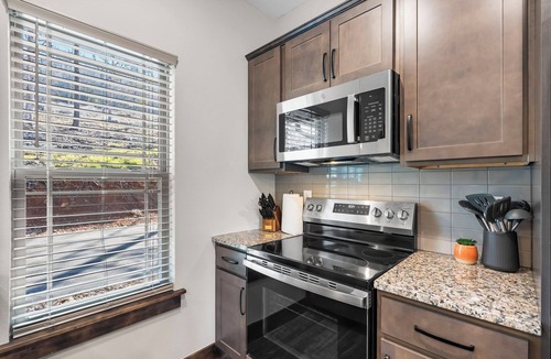 Branson Cabin | Cabin with Pond View, Private Hot Tub, Indoor Pools & Free Attraction Tickets