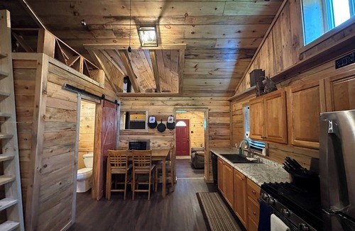 Huey Cabin | Cabin with river access