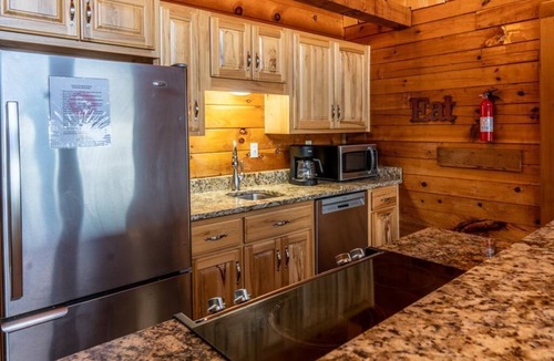 Ponca Condo | Cabin X w/Hot Tub & Beautiful Views
