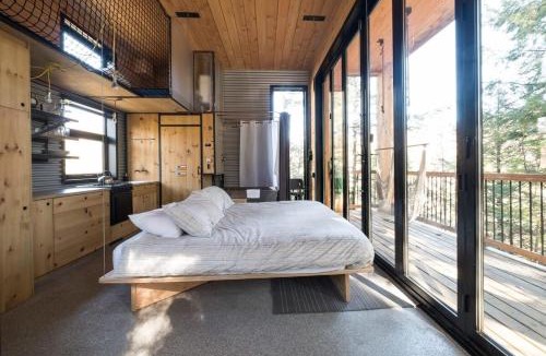 Eastman House | Cabin Zoobox 65