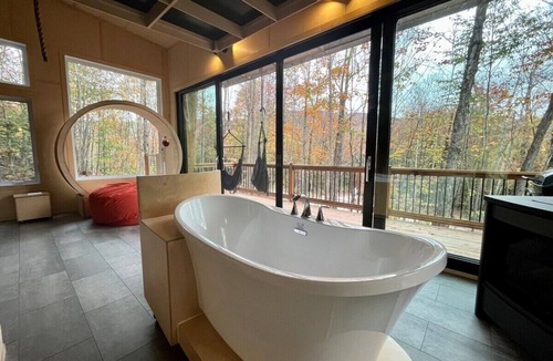 Eastman Cabin | Cabin Zoobox 77 Summa