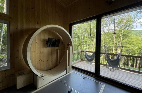 Eastman Cabin | Cabin Zoobox 79 Summa